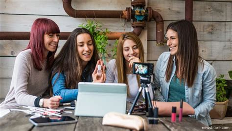 The Rise of Internet Chicks: How Women are Empowering .